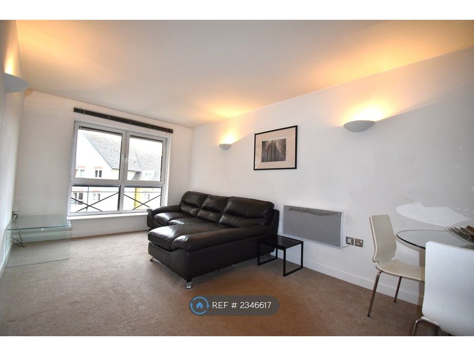 Property photo 2 of 17 Living/Dining/Kitchen