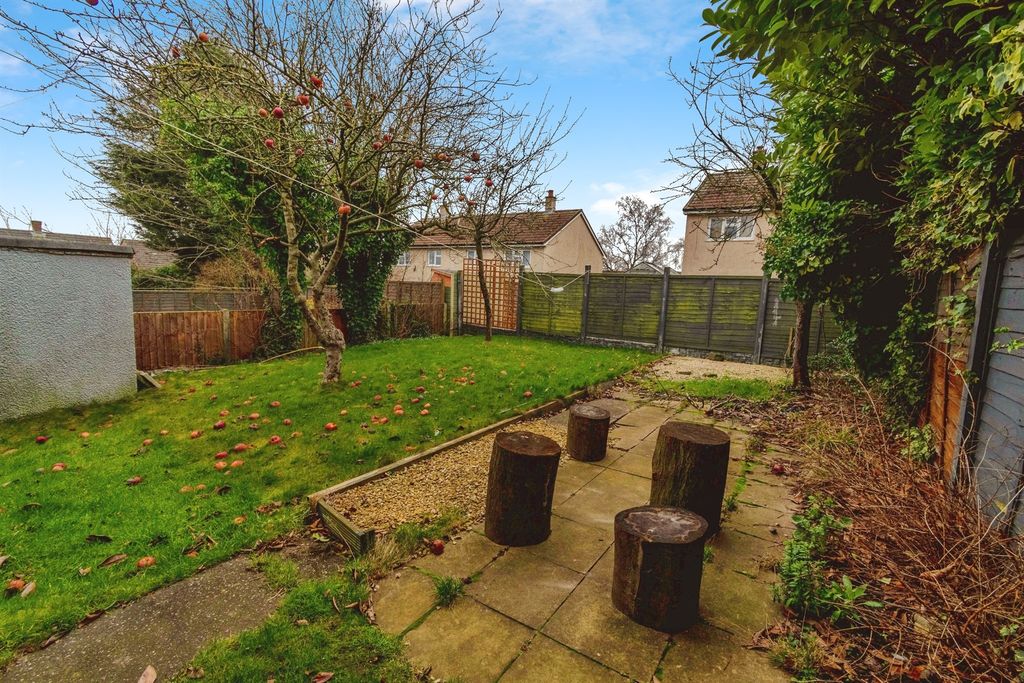 Property photo 3 of 19