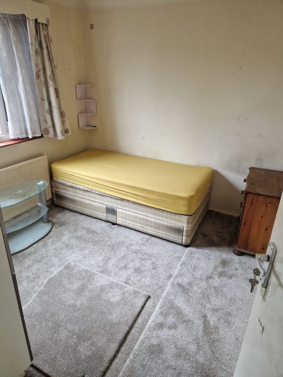 Property photo 2 of 4