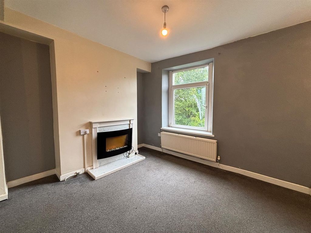 Property photo 3 of 27 8 Aberfan  (29).Jpeg