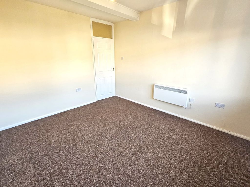 Property photo 3 of 9 Picture No. 04