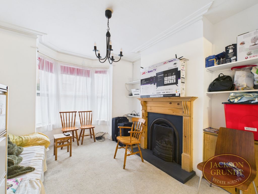 Property photo 2 of 10 Turner Street