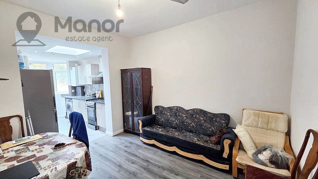 Property photo 2 of 15 Whatsapp Image 2025-11-07 At 15.22.58