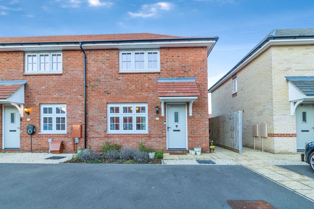 Property photo 1 of 17