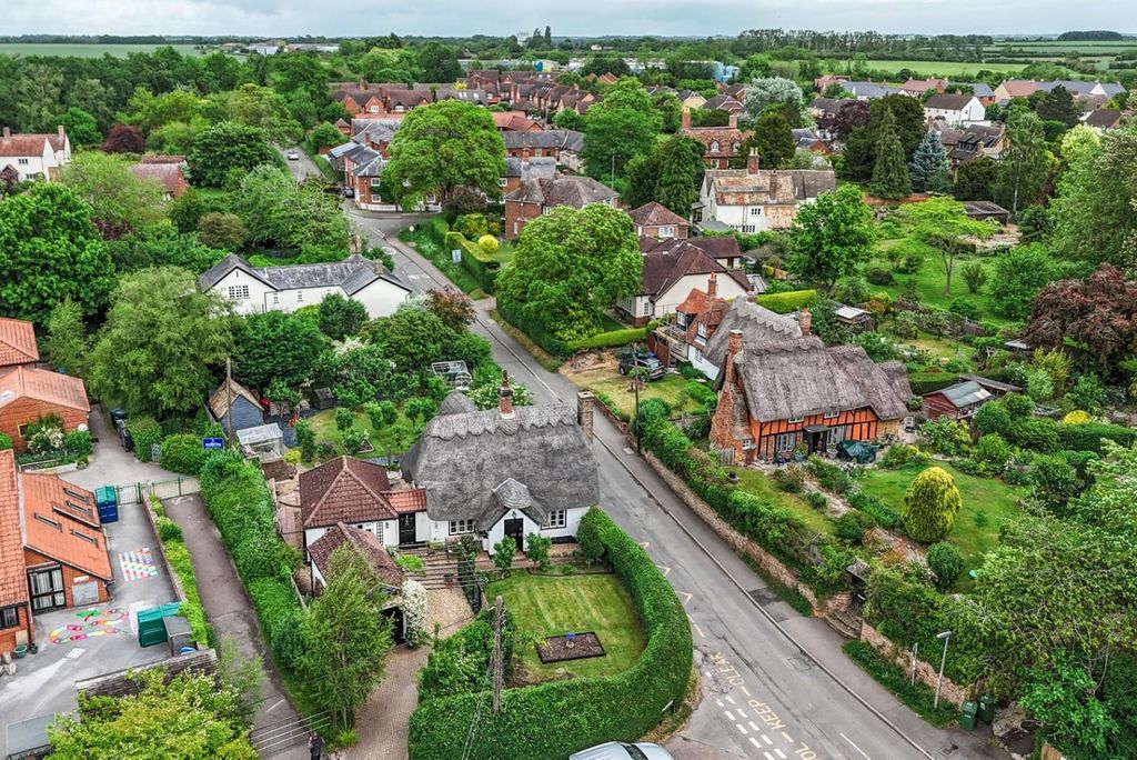 Property photo 3 of 35 Outside