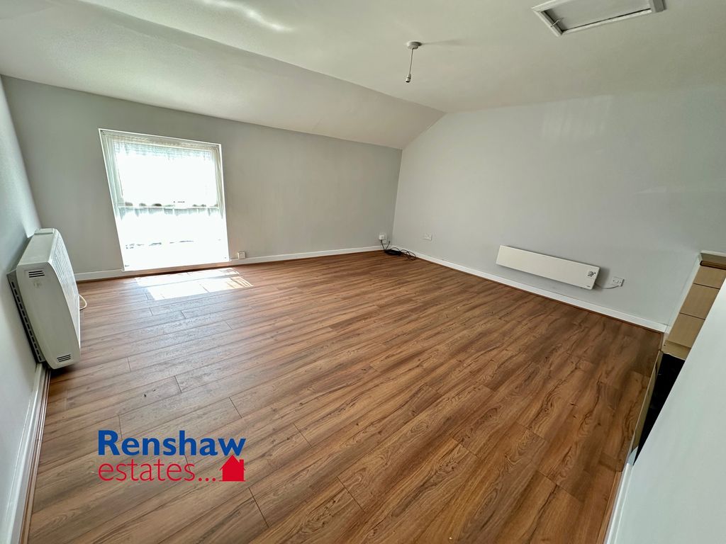 Property photo 1 of 6 L (1)
