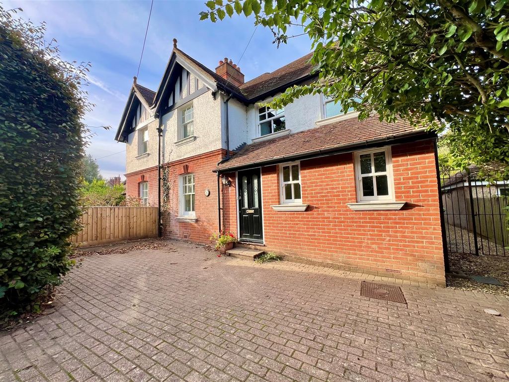 Property photo 1 of 30
