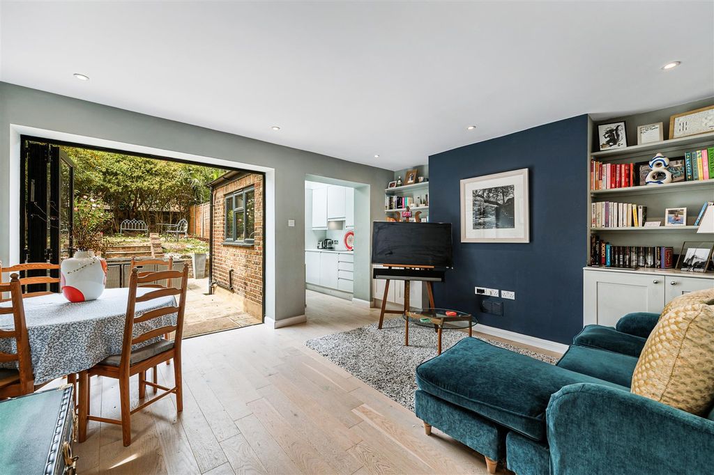 Property photo 1 of 14
