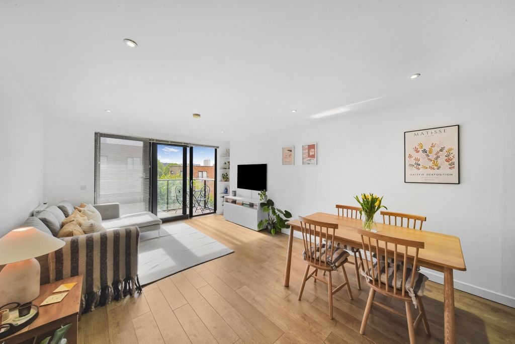 Property photo 2 of 22 Living Area