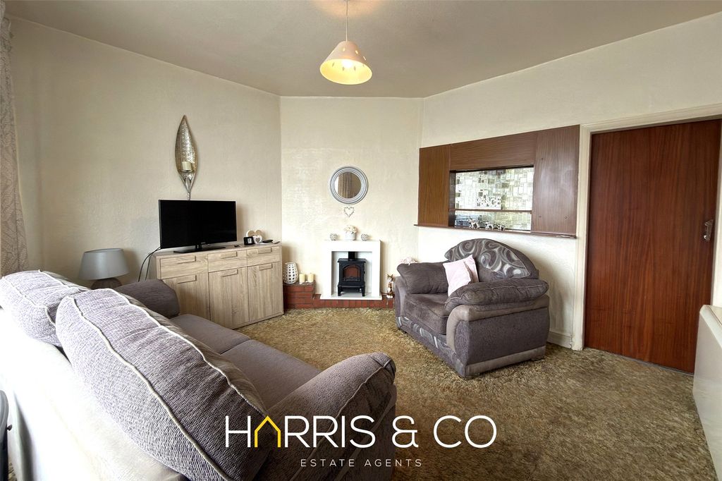 Property photo 2 of 10 Picture No. 02