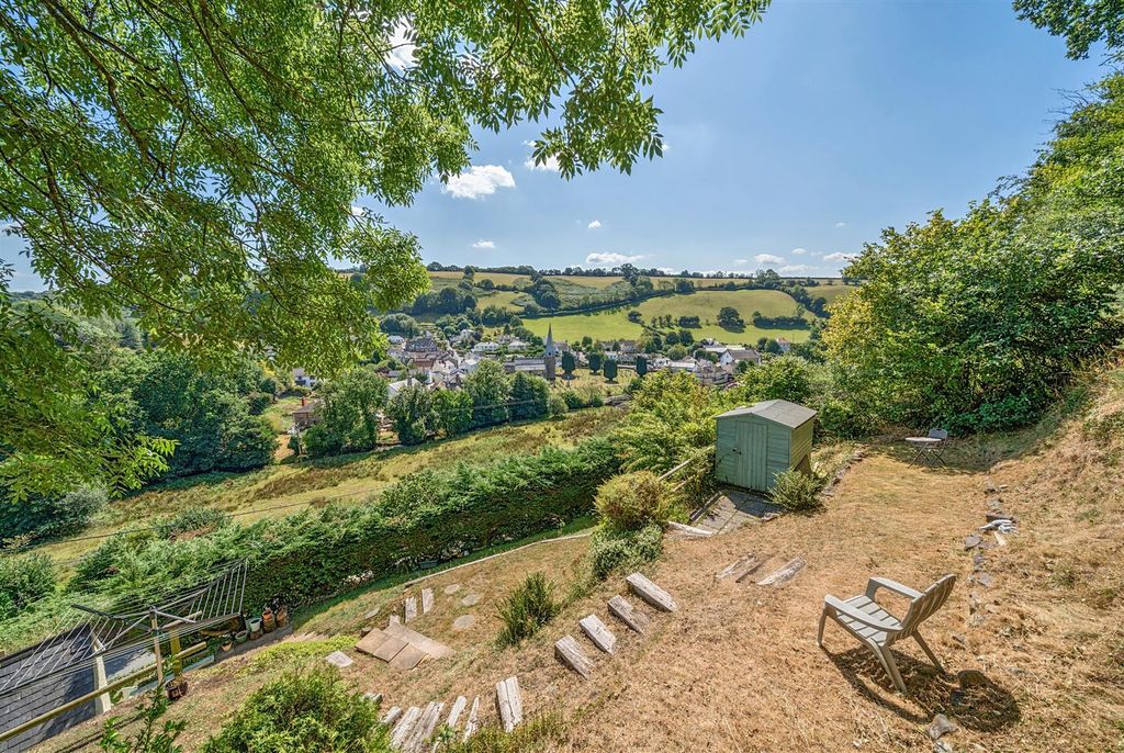 Property photo 3 of 18 Garden & View