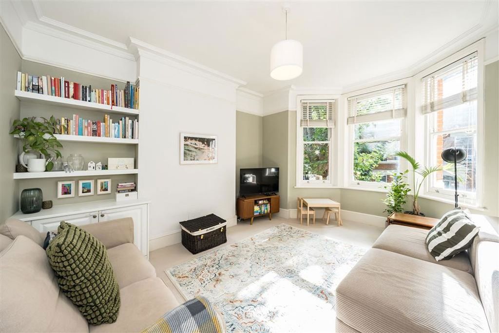 Property photo 2 of 10