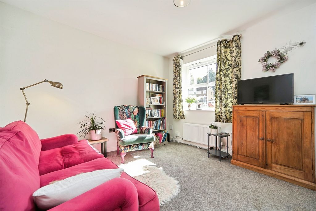 Property photo 3 of 15