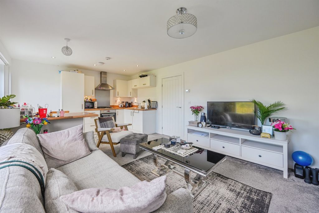 Additional image 4 of 2 bed flat for saleTrinity Street, Derby DE1