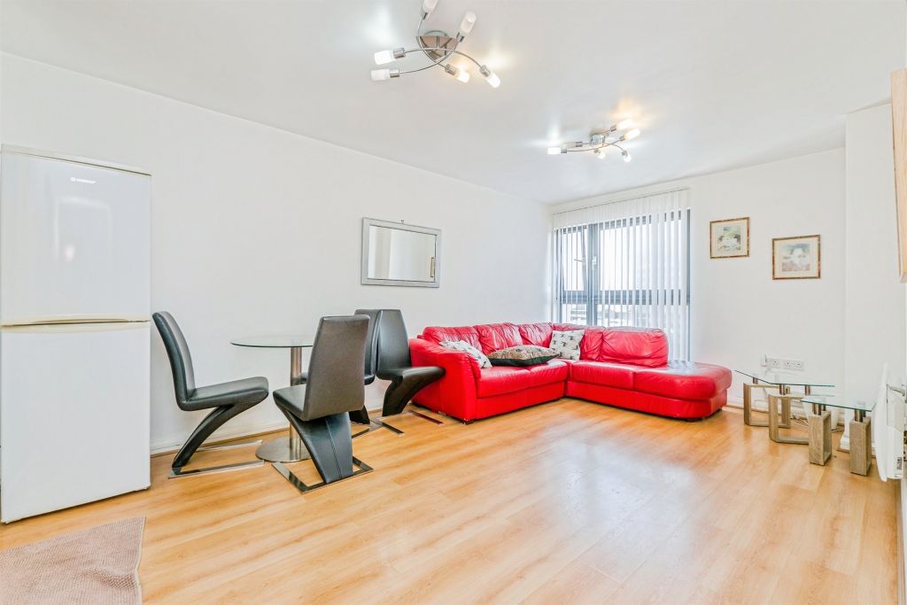 Property photo 2 of 20