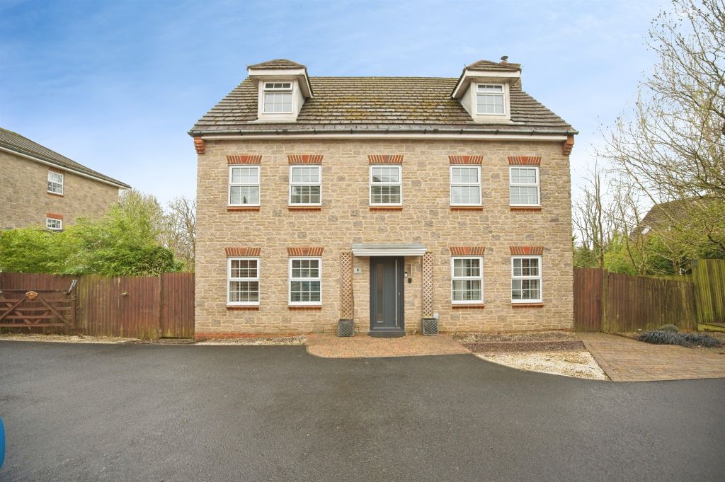 Property photo 1 of 29