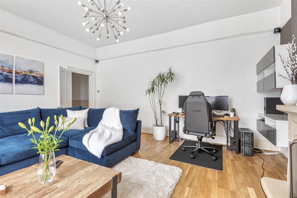 Property photo 3 of 12 870155 (3).Jpg