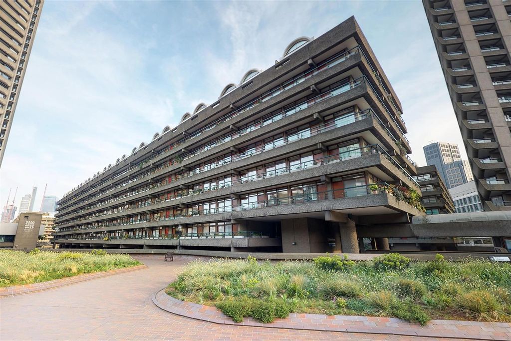 Property photo 1 of 3 Defoe House 2.Jpg