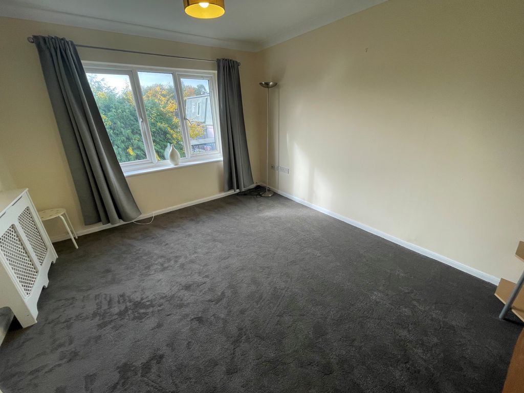 Property photo 2 of 4