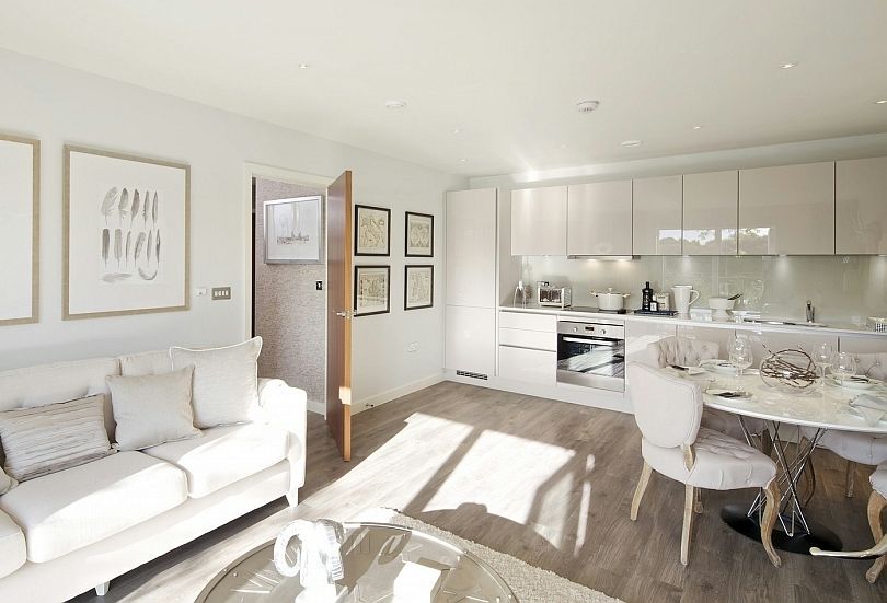 Property photo 2 of 7 Meadowlark House, He