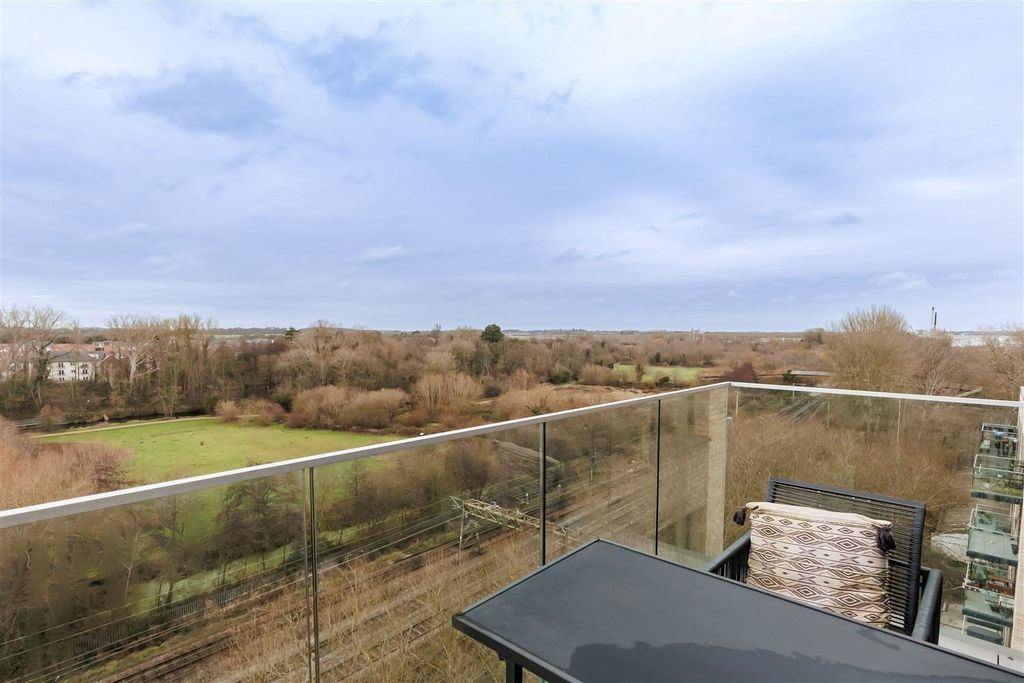 Additional image 19 of 2 bed flat for saleGodfrey House, Edinburgh Gate, Harlow CM20