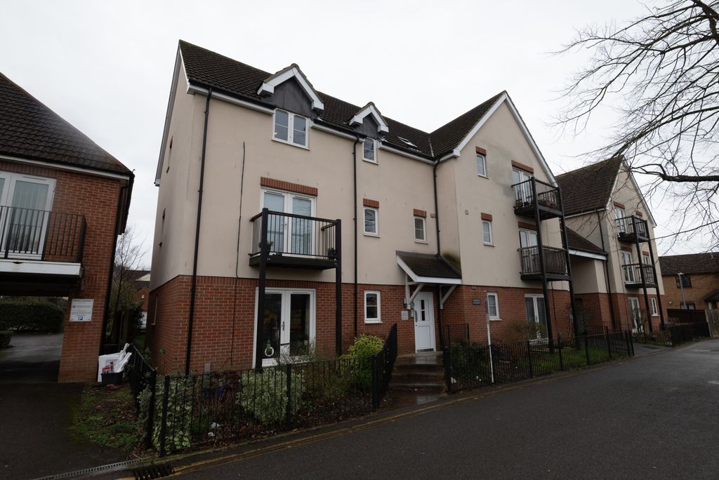 Property photo 1 of 7 Front View