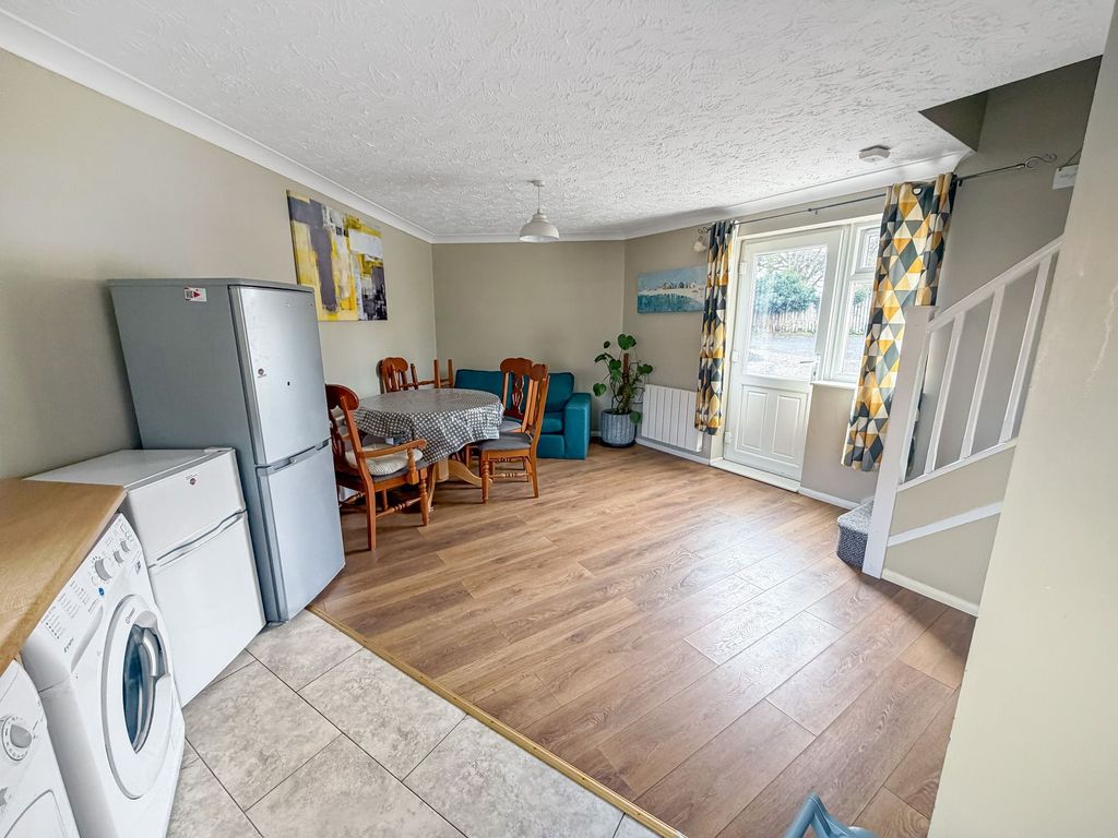 Property photo 3 of 31