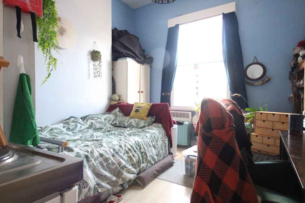Property photo 2 of 3