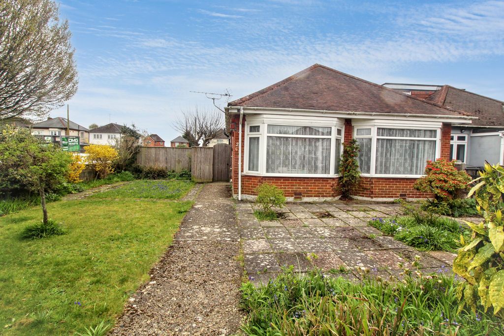 Property photo 1 of 25 Photo 21