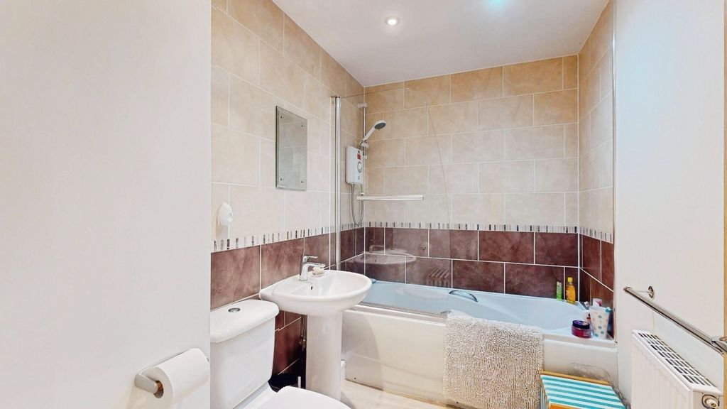 Property photo 3 of 7 Pbox-Img.Jpg