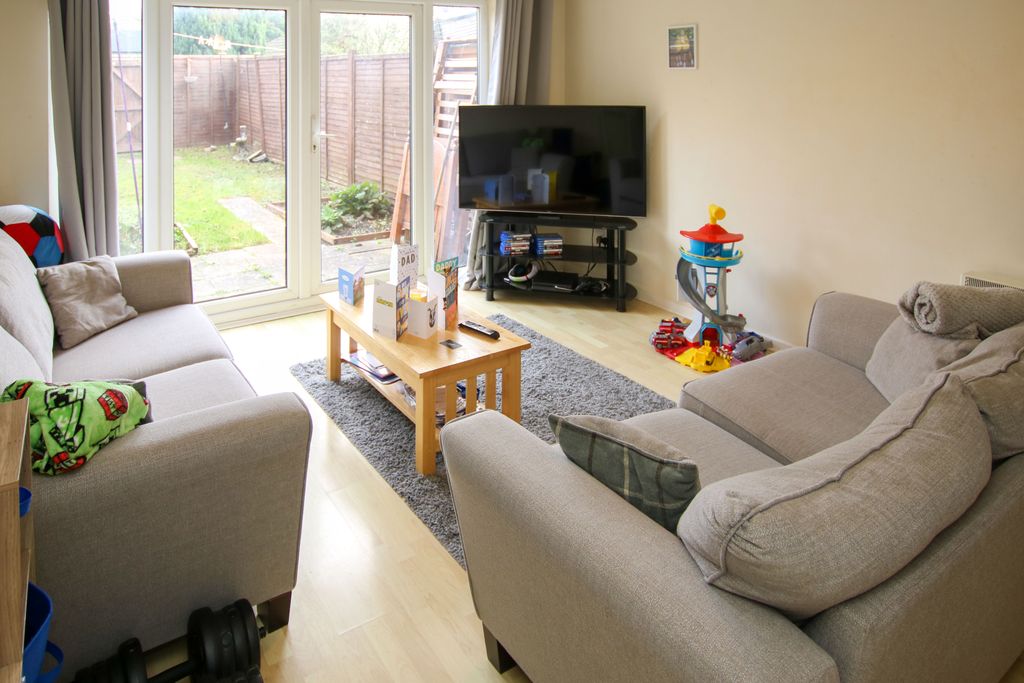 Property photo 3 of 11