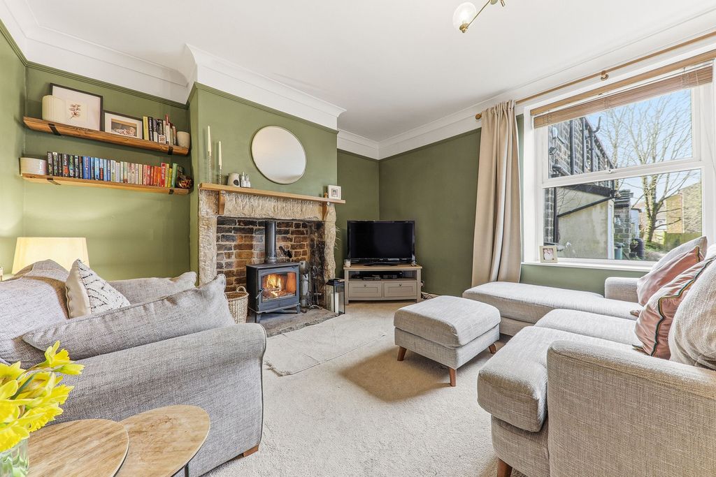 Property photo 2 of 24