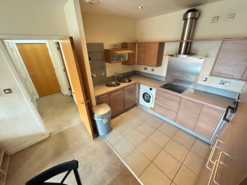 Property photo 3 of 9