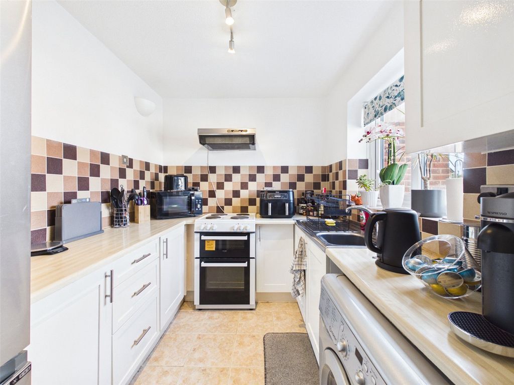 Property photo 2 of 10 Picture No. 05