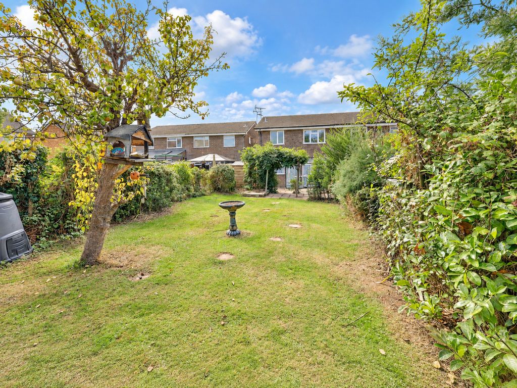 Property photo 2 of 27