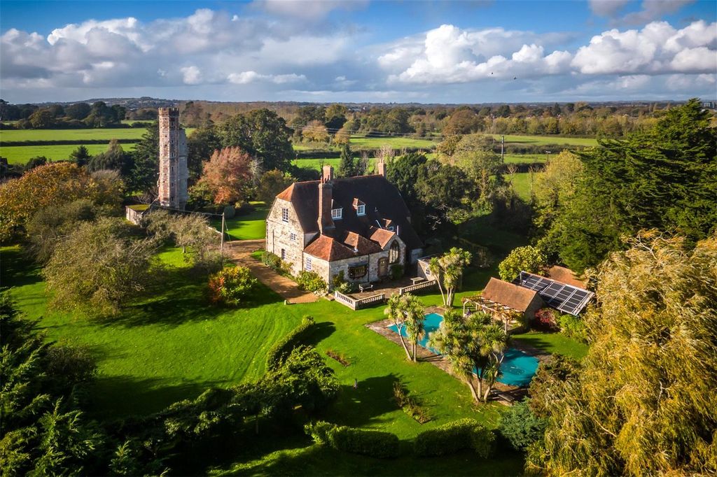 Property photo 2 of 59 House. Partnership