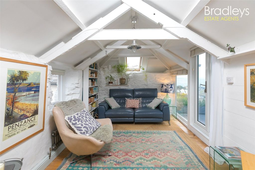 Property photo 2 of 23 Picture No. 34