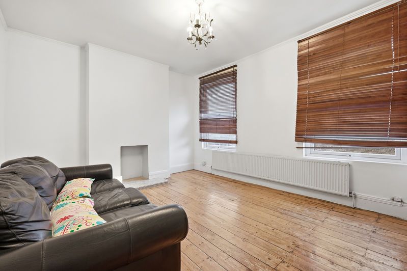 Property photo 3 of 9 Photo 2