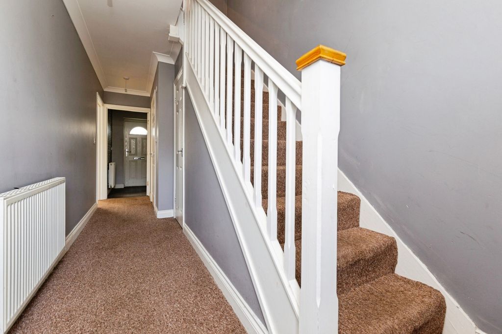 Property photo 2 of 23 Photo