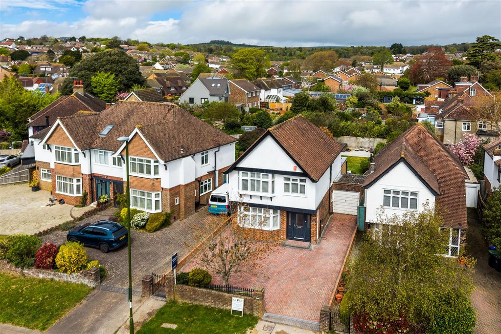 Property photo 2 of 35 344 Upper Shoreham Road -2.Jpg
