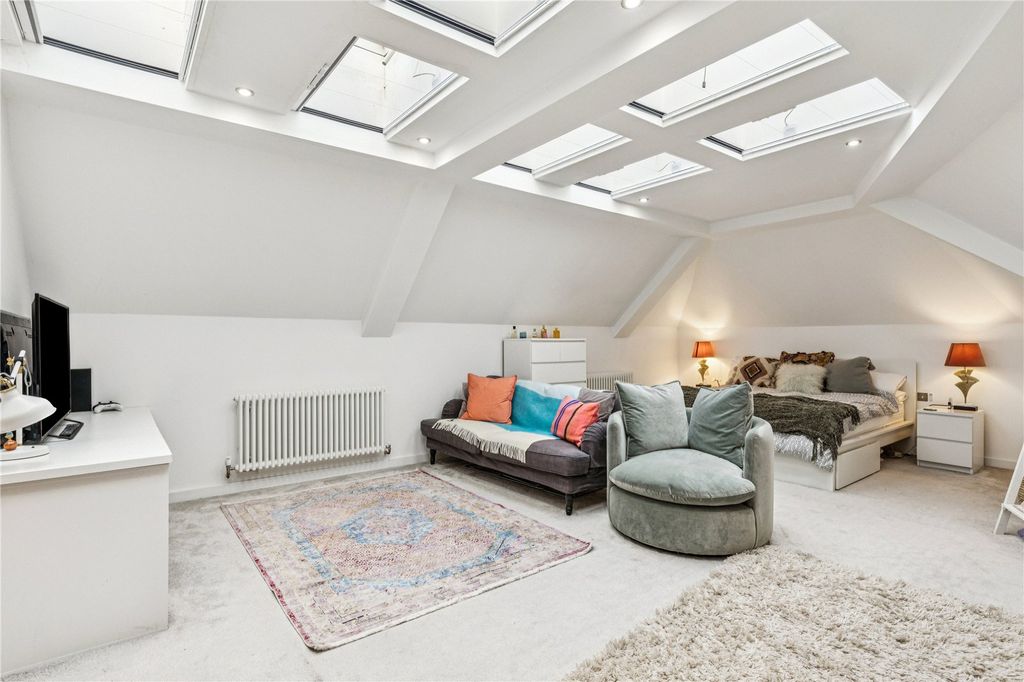 Property photo 2 of 8 Picture No. 09