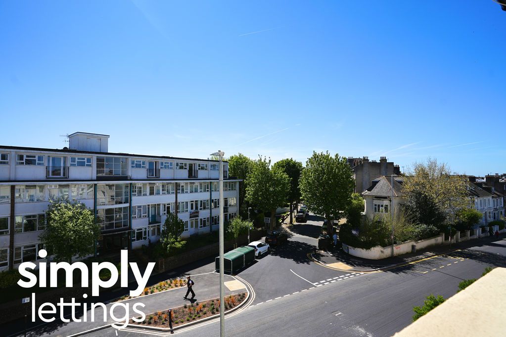 Property photo 3 of 8 Photo 3