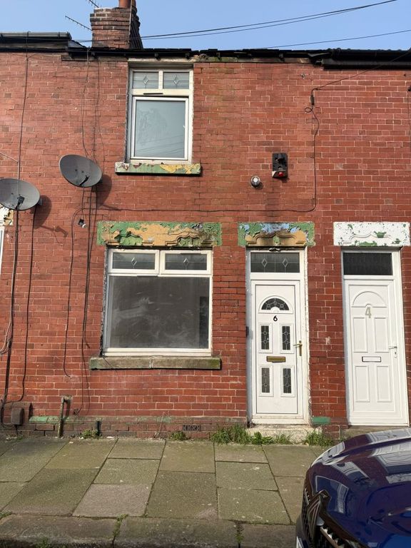 Property photo 1 of 13