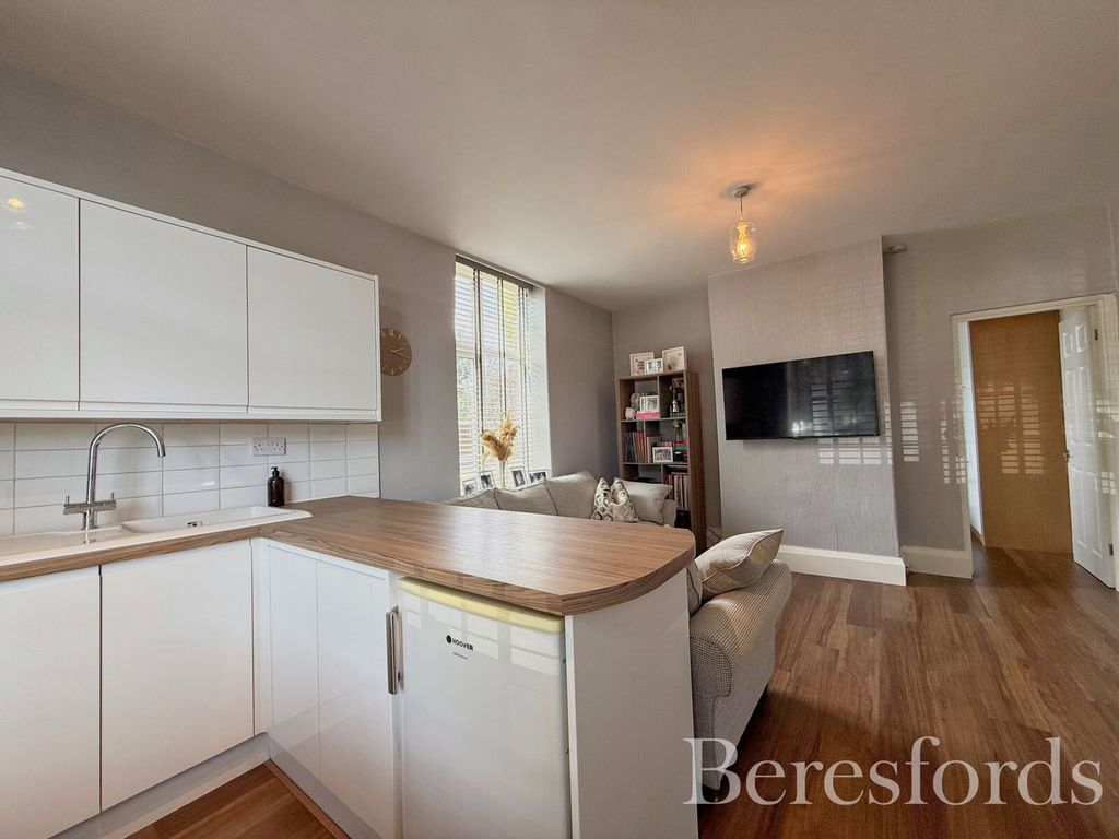 Property photo 2 of 12 Picture No. 08