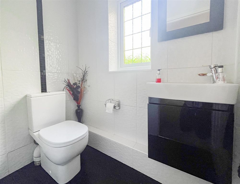 Additional image 12 of 4 bed detached house for saleGibraltar Rise, Heathfield TN21