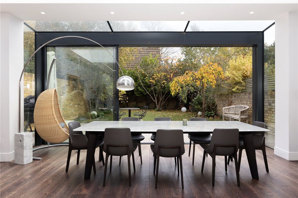 Property photo 3 of 17 Picture No. 15