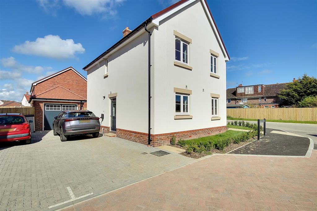 Property photo 2 of 19 Img_3146-Img_3148.Jpg