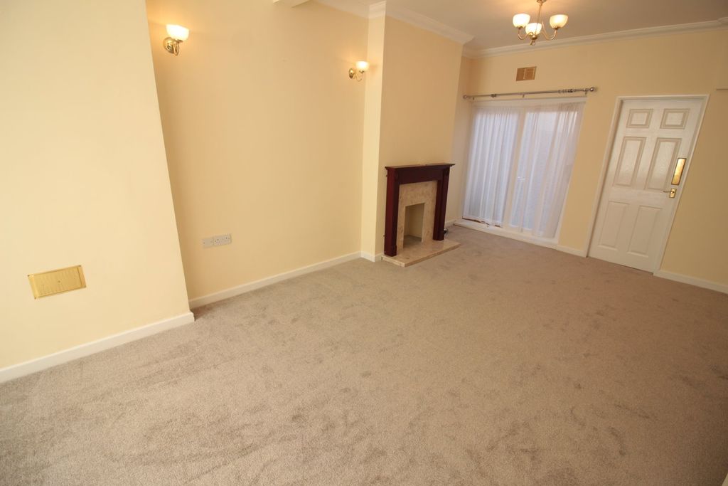 Property photo 2 of 11 Img_3454