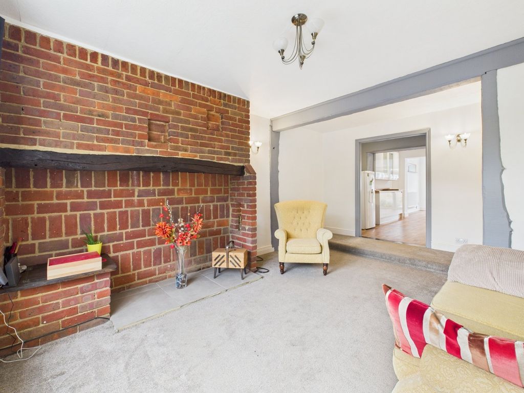 Property photo 3 of 16 Sitting Room