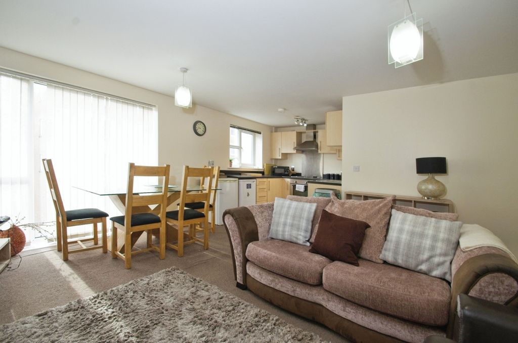 Property photo 2 of 17 Living/Dining Area